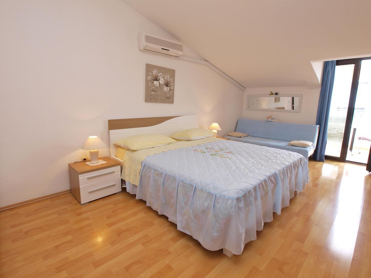 Apartments Milan 1048 Rovinj Exterior foto