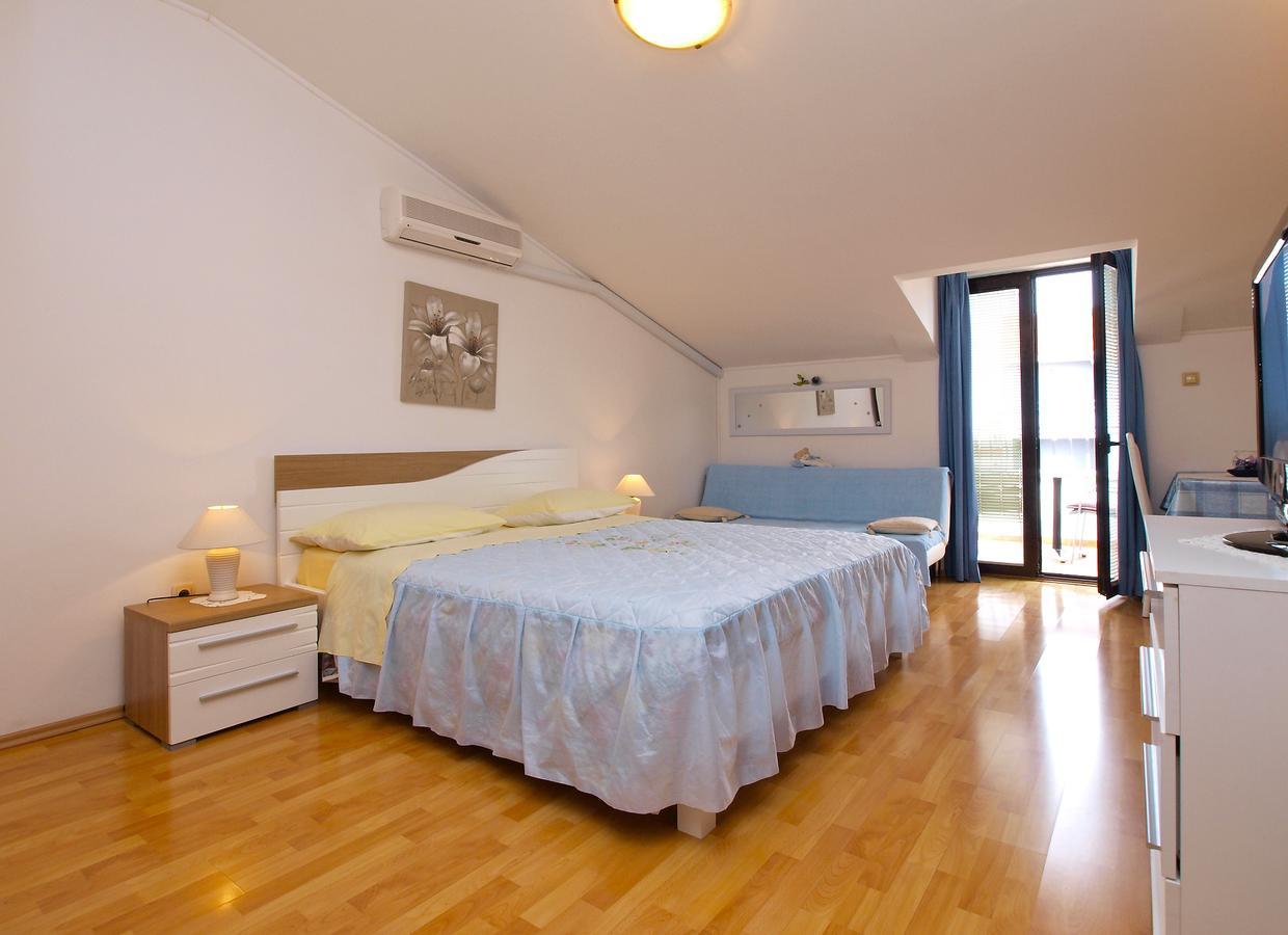 Apartments Milan 1048 Rovinj Exterior foto